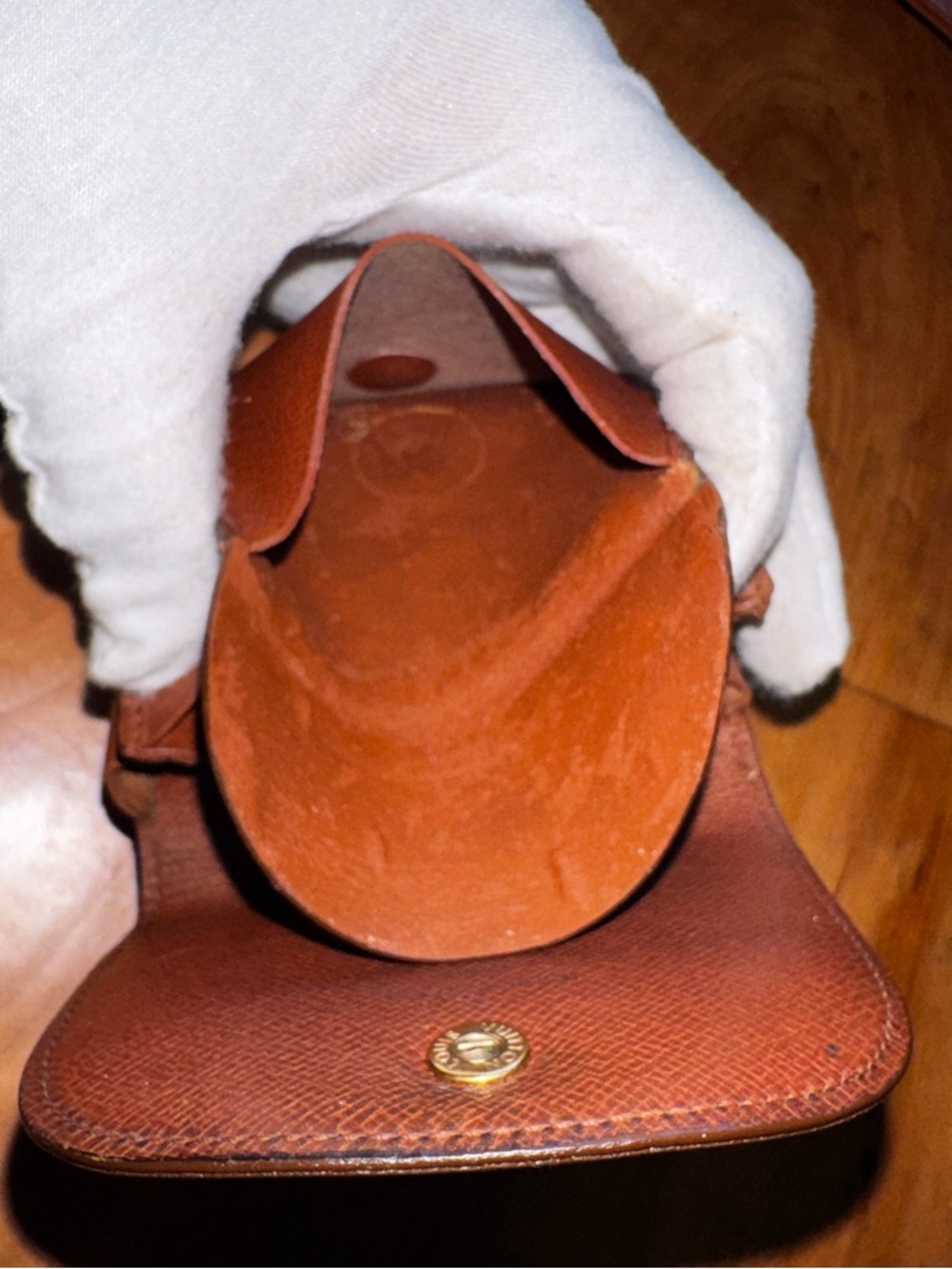 Louis Vuitton
LV Monogram Coated Canvas Pochette Porte-Monnaie - Picture 9 of 12